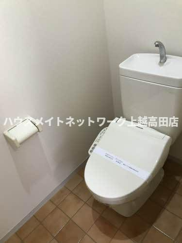 プラティーヌメゾンのトイレ|温水洗浄暖房便座