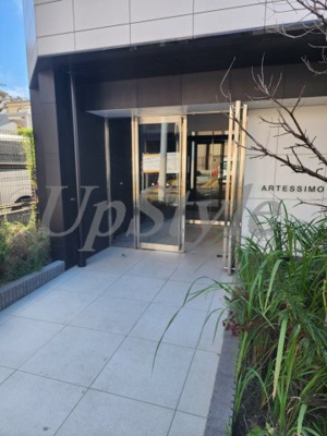 【エントランス】 | アルテシモ　アベニ