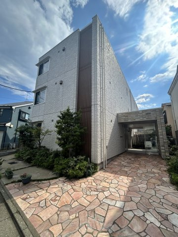 クレインレジデンス世田谷のエントランス|共用エントランスはオートロック付き♪