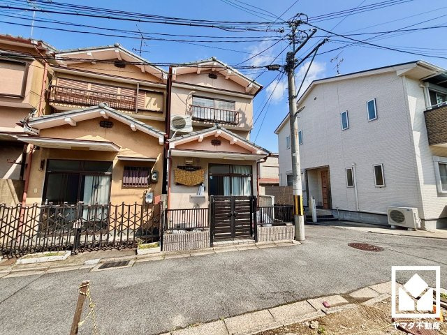 伏見区深草大亀谷西久宝寺町の外観