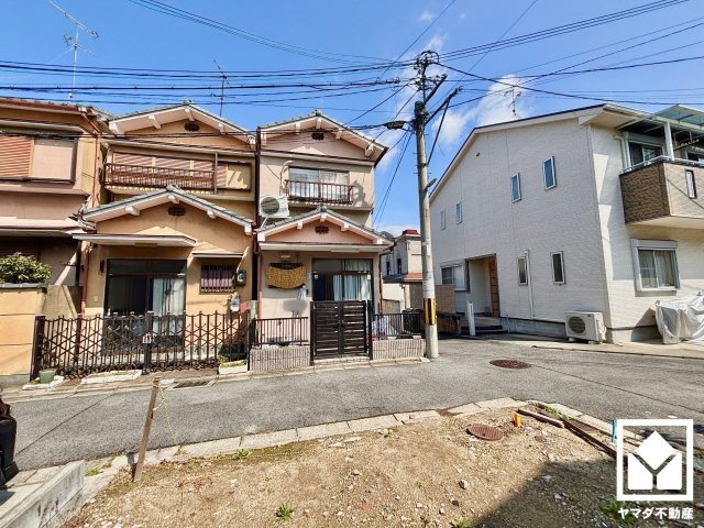 伏見区深草大亀谷西久宝寺町の外観