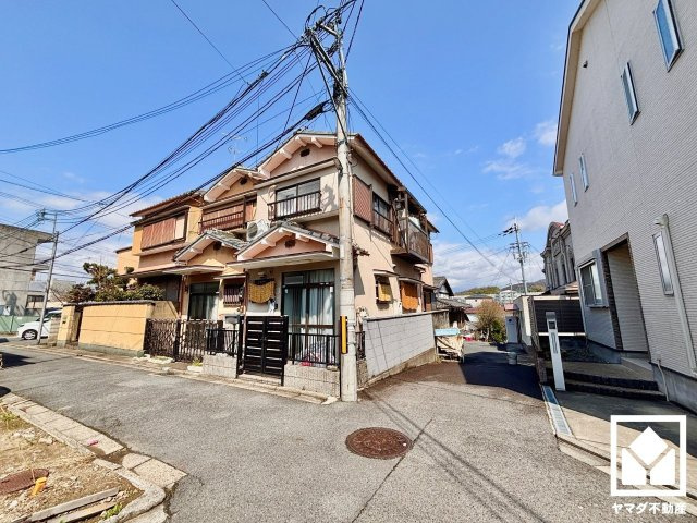 伏見区深草大亀谷西久宝寺町の外観