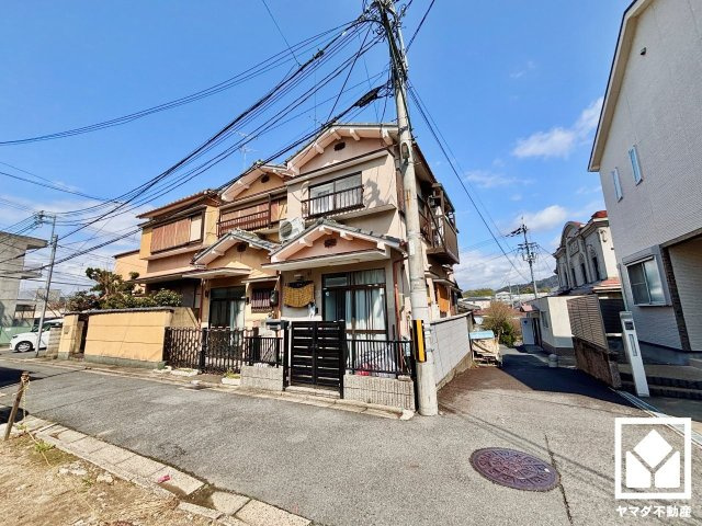 伏見区深草大亀谷西久宝寺町の外観
