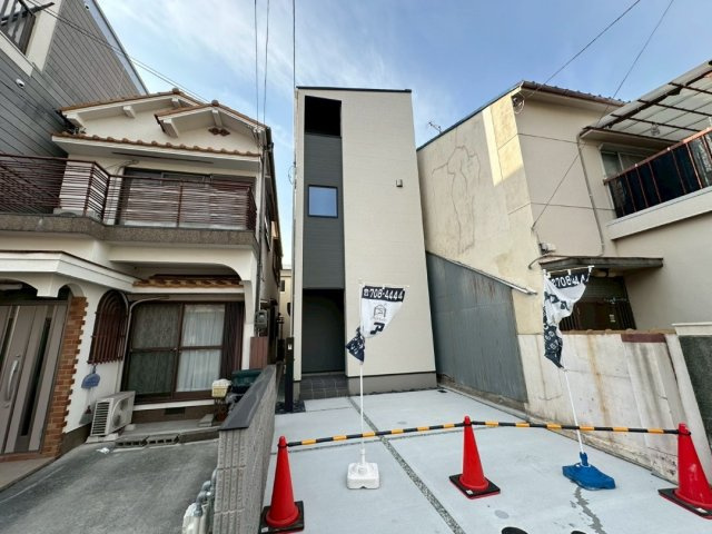 JR垂水駅徒歩１０分　幹太くん付き　垂水区御霊町　新築戸建の前面道路含む現地写真