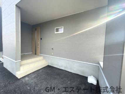 宮崎市永楽町　新築住宅（第1-1号棟）の玄関