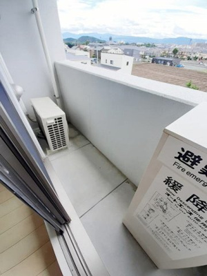 【バルコニー】 | サニーウェル長嶺 | 広々としたバルコニーです
