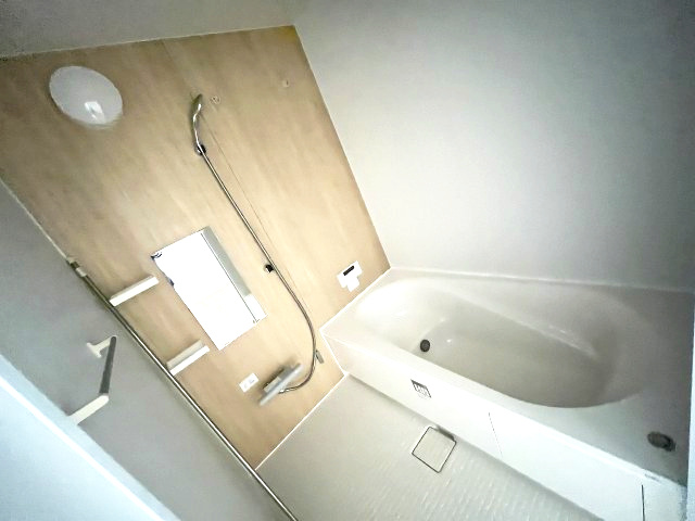 【浴室】 | 大野城市南ケ丘5丁目4期　1号棟（全2棟）【仲介手数料無料・0円】 | 現地写真。浴室です。