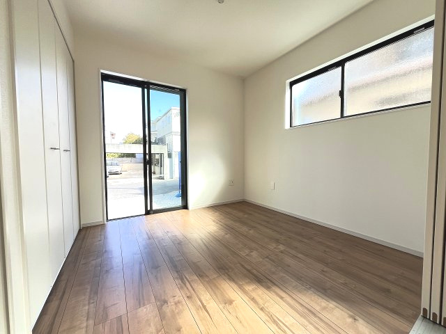 【洋室】 | 大野城市南ケ丘5丁目4期　1号棟（全2棟）【仲介手数料無料・0円】 | 現地写真。1階洋室です。