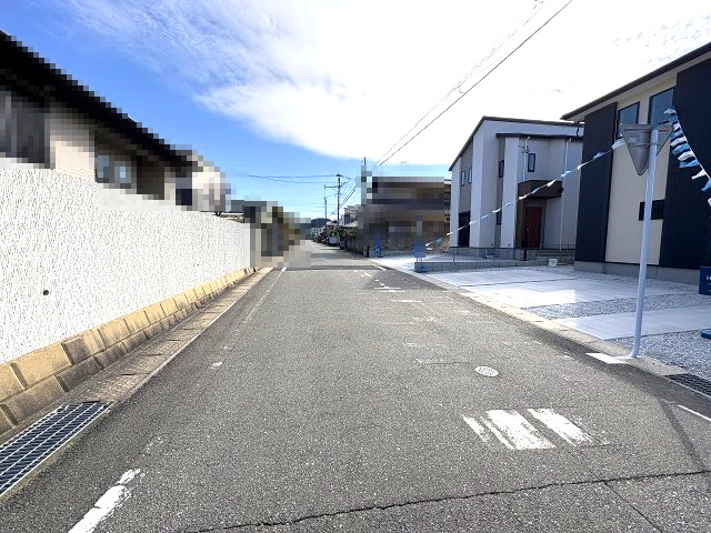 【その他】 | 大野城市南ケ丘5丁目4期　1号棟（全2棟）【仲介手数料無料・0円】 | 現地写真。前面道路です。