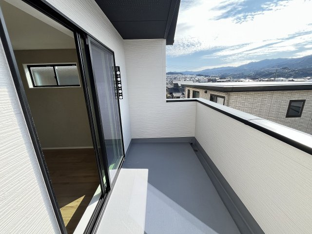 【バルコニー】 | 大野城市南ケ丘5丁目4期　1号棟（全2棟）【仲介手数料無料・0円】 | 現地写真。