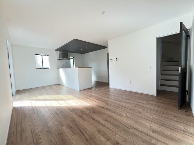 【居間・リビング】 | 大野城市南ケ丘5丁目4期　1号棟（全2棟）【仲介手数料無料・0円】 | 現地写真。