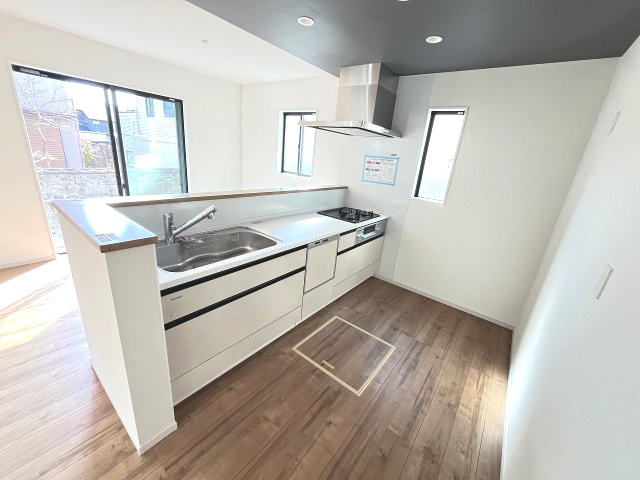 【キッチン】 | 大野城市南ケ丘5丁目4期　1号棟（全2棟）【仲介手数料無料・0円】 | 現地写真。