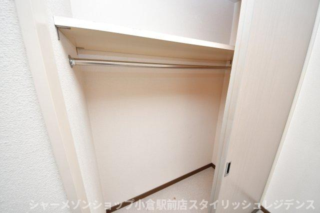 メゾンモンブラン富野台・壱番管C棟の収納