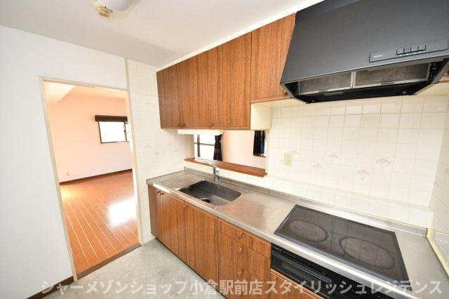 メゾンモンブラン富野台・壱番管C棟のキッチン