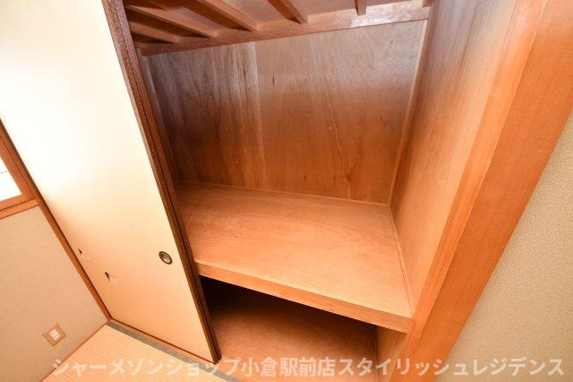 メゾンモンブラン富野台・壱番管C棟の収納