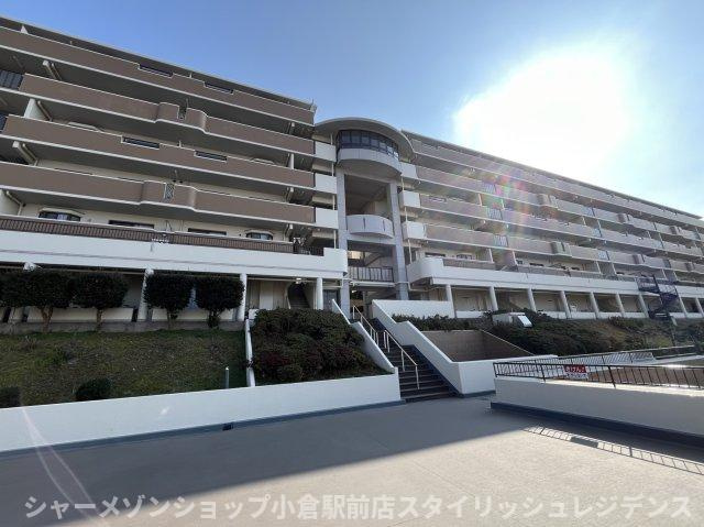 メゾンモンブラン富野台・壱番管C棟の外観