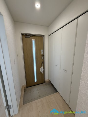 平塚市南原第11 新築戸建　全1棟1号棟の玄関