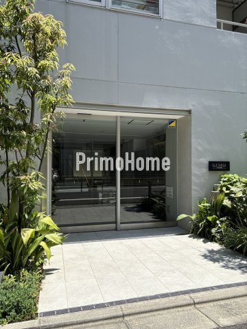 エルスタンザ文京湯島のエントランス