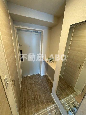 TEAL RESIDENCE　BAYの玄関