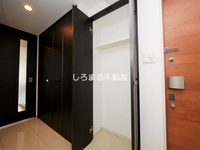  エスライズ日本橋の収納