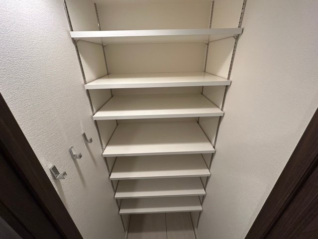 エステムコート北堀江Ⅱの収納