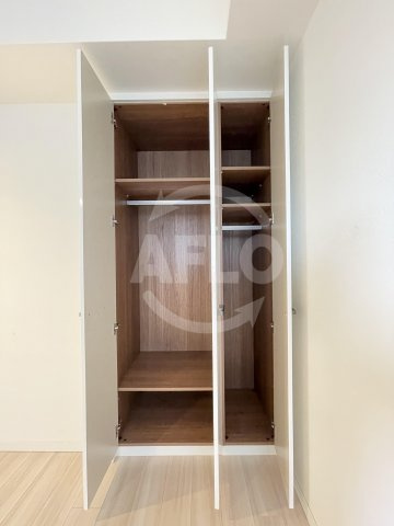 プラウド堀江公園の収納|プラウド堀江公園　クローゼット