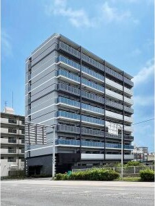 S-RESIDENCE堺浜寺broadの駐車場