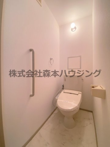 【トイレ】 | 　コモンシティ星田アステージ8号棟 | ゆったりとした空間のトイレです