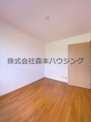 【洋室】 | 　コモンシティ星田アステージ8号棟 | きれいな洋室です