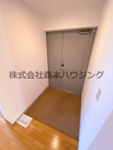 【玄関】 | 　コモンシティ星田アステージ8号棟 | ゆったりとした玄関です