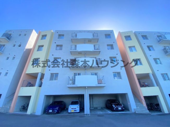 【外観】 | 　コモンシティ星田アステージ8号棟 | 外観は落ち着いています