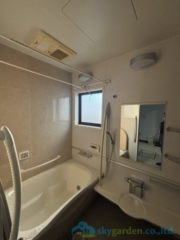 平塚市広川　中古戸建の浴室