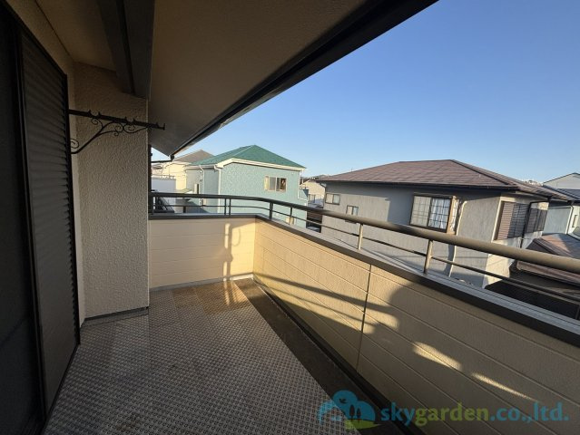 平塚市広川　中古戸建のバルコニー