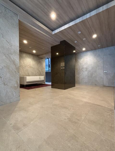 スプランディッド大島のエントランス