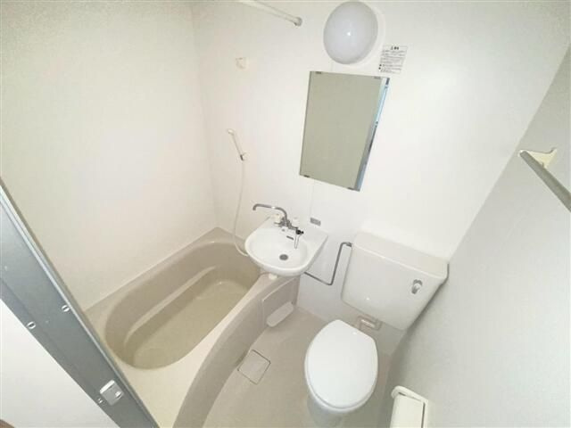 ストークハイツ桶川の浴室