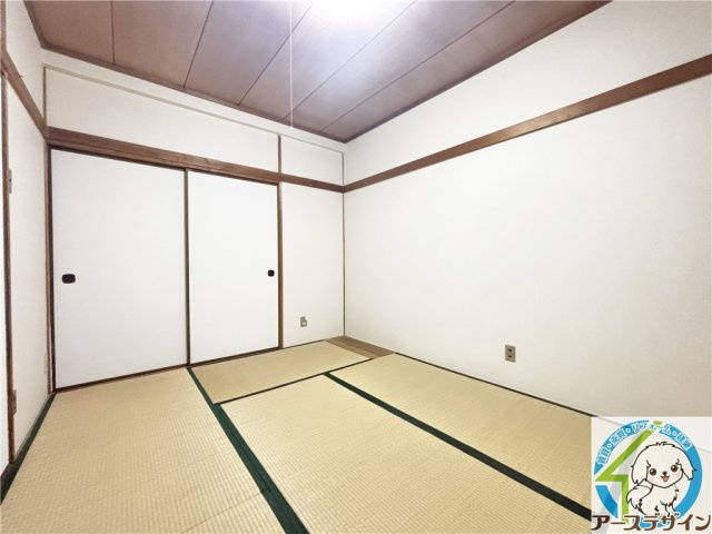 魚住コーポの和室