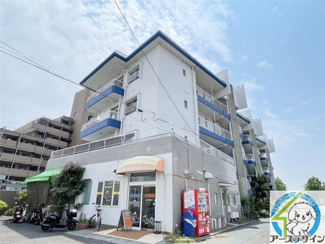 魚住コーポの外観