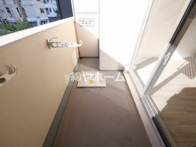 エグゼ難波西IIのバルコニー|バルコニーからの眺めを楽しみながら食事をしませんか