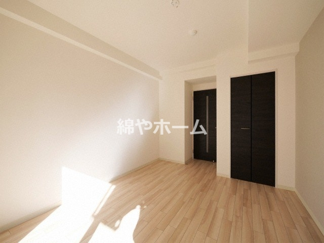 エグゼ難波西IIの洋室|コンパクトで使いやすい洋室です