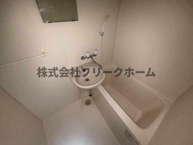 小金井市中町３丁目の賃貸マンションの浴室