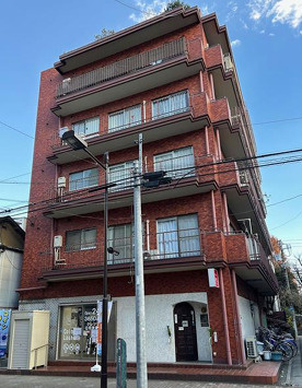 秀和マンションの外観