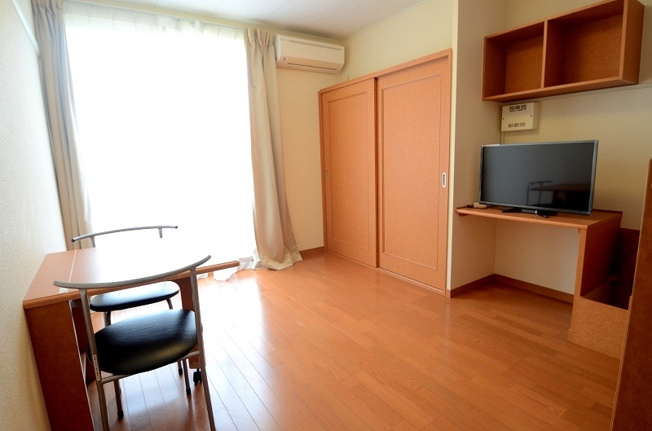 【居間・リビング】 | レオパレスGatesMills | 画像10