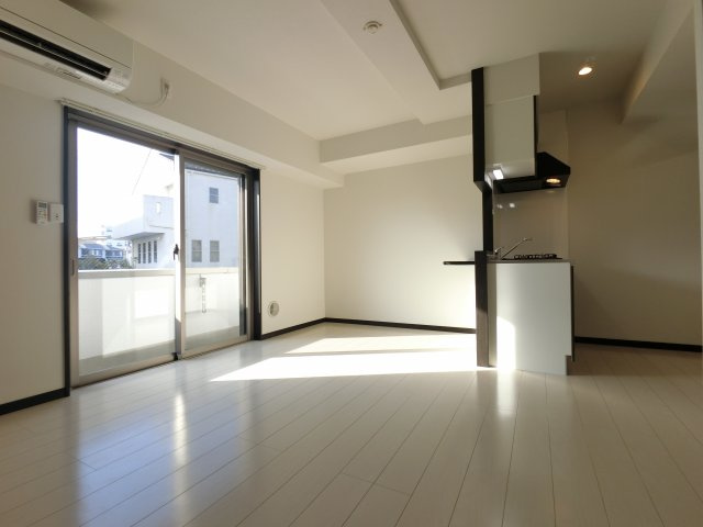 【居間・リビング】