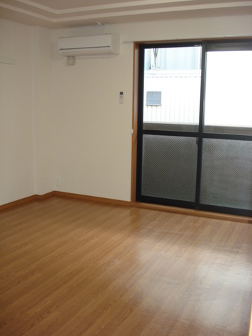 【居間・リビング】 | レジデンス淵野辺 | 洋室