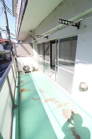 【バルコニー】