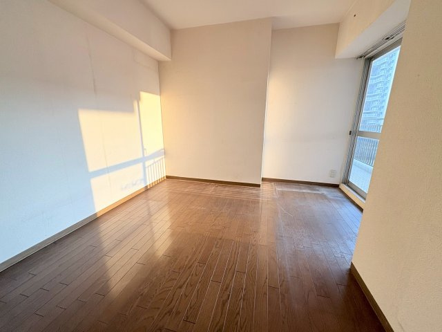 ポートピアプラザC棟の洋室