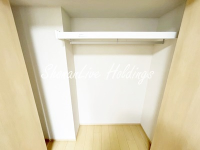 藤沢市弥勒寺１丁目の賃貸マンションの収納