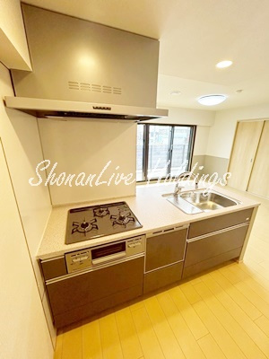 藤沢市弥勒寺１丁目の賃貸マンションのキッチン