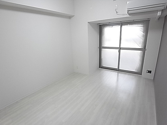 ヘスティア神戸の居間・リビング