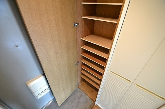 ワコーレフット篠原の玄関